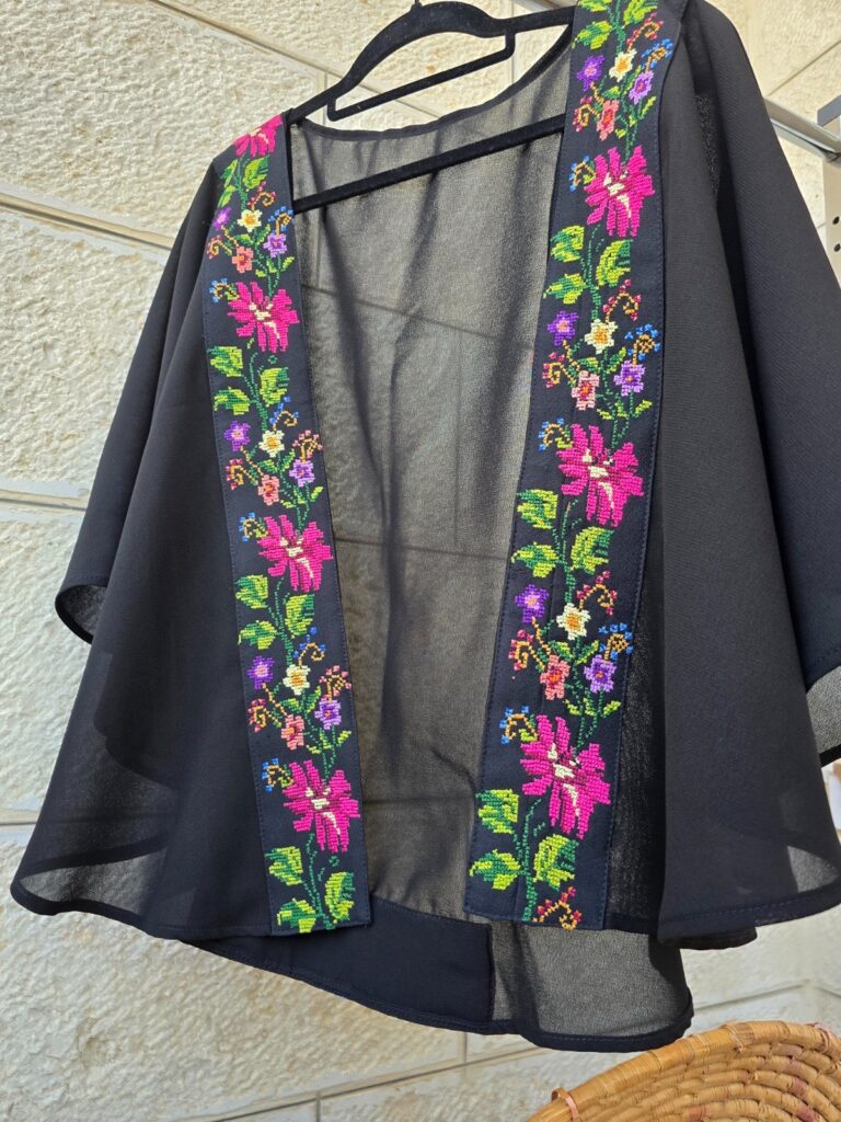 03e45ada-36ad-48ae-824c-18c286c288f3